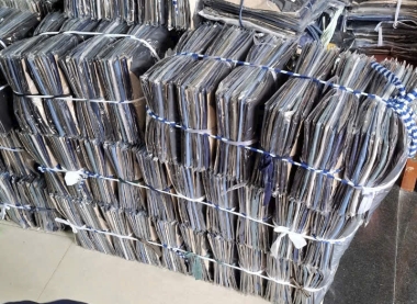 Xưởng Bỏ Sỉ Áo Thun Nam Giá Rẻ Tại TPHCM - Chuyên Cung Cấp Số Lượng Lớn