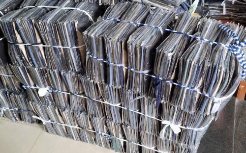 Xưởng Bỏ Sỉ Áo Thun Nam Giá Rẻ Tại TPHCM - Chuyên Cung Cấp Số Lượng Lớn