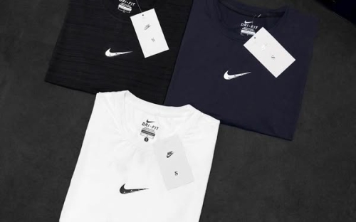 Xưởng Chuyên Sỉ Áo Thun Số Lượng Lớn Tại TP.HCM 